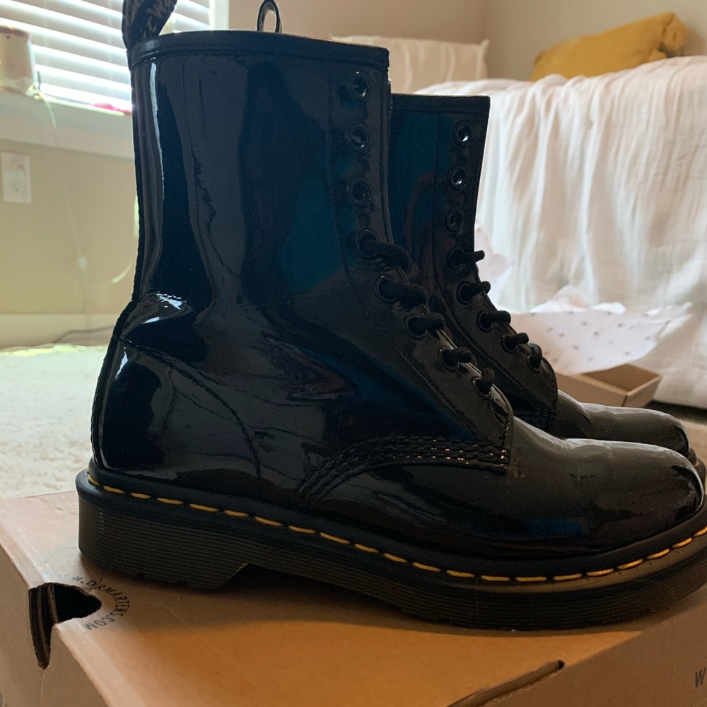 Dr. Martens 1460 8-Eye Patent Boot - Black